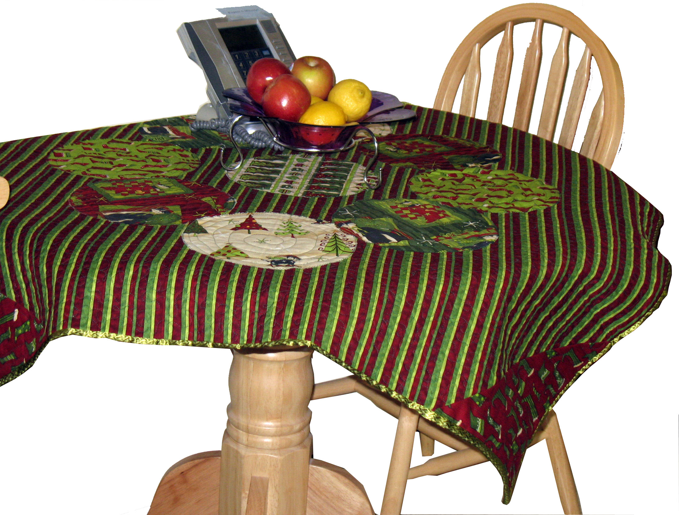 Quilted Christmas Table Topper