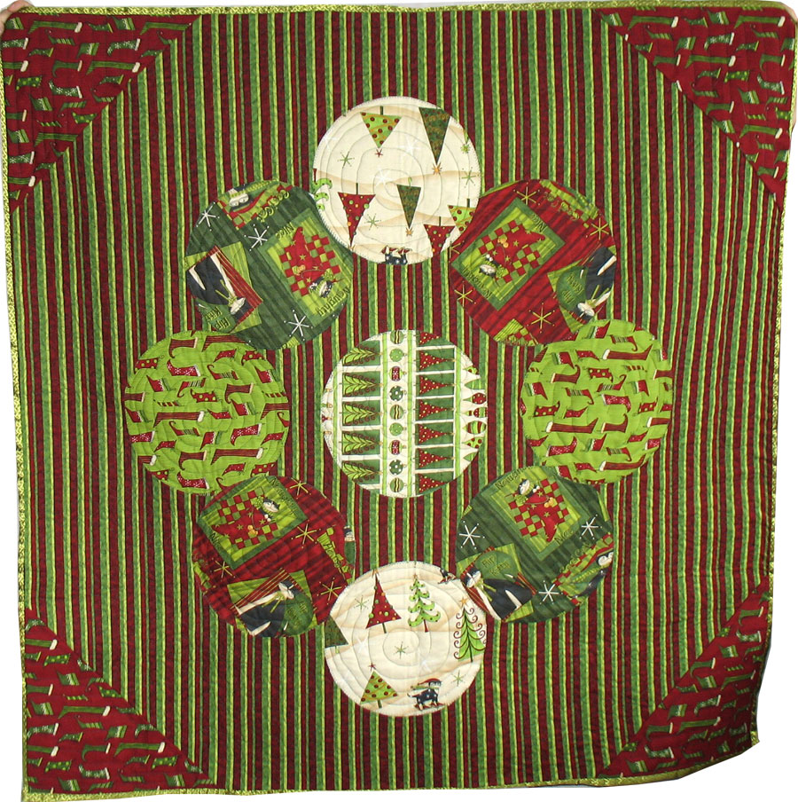 Quilted Christmas Table Topper